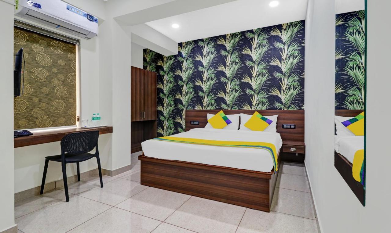Hotel Nrm Residency Mysore Exteriör bild
